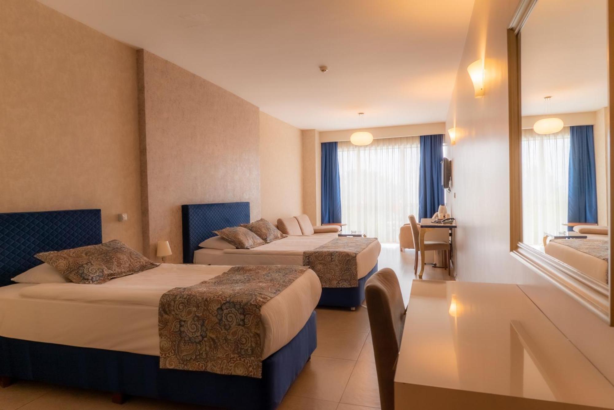 Grand Karot Hotel ยาโลวา ภายนอก รูปภาพ